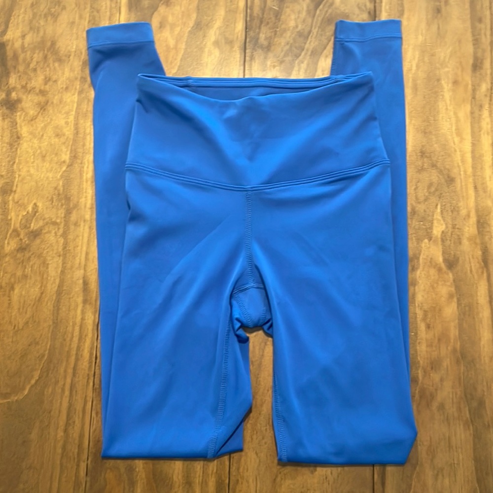 Blue leggings